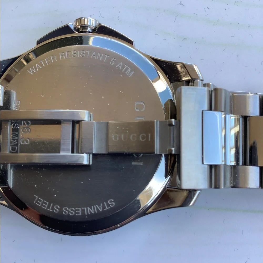 Beautiful GUCCI men’s dress watch💥💥💥